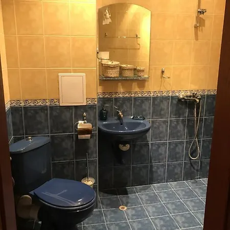 South Park Apartment *