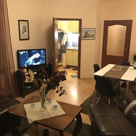 South Park Apartment *